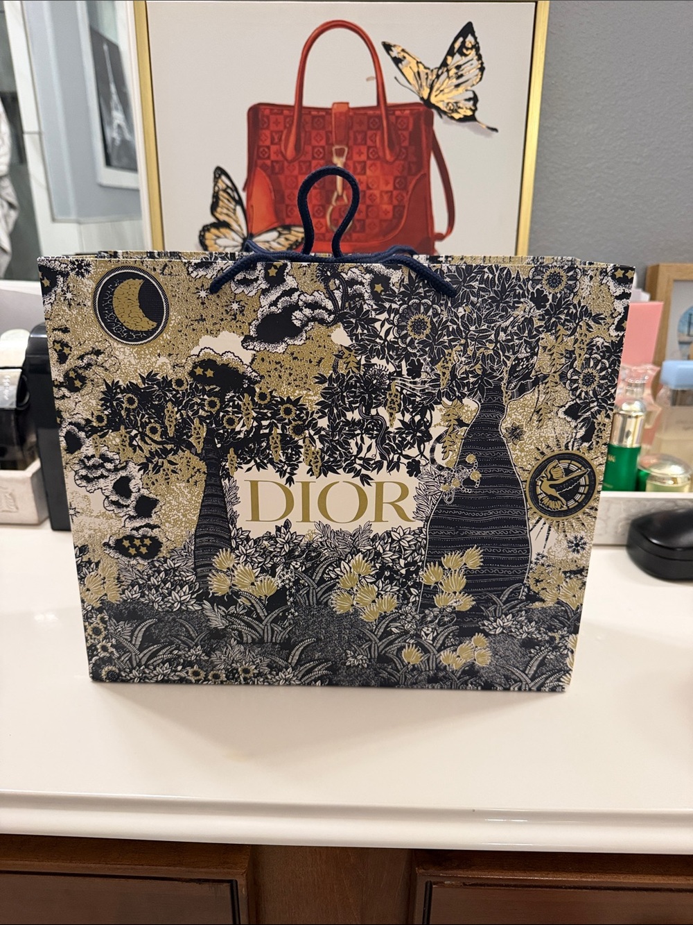 Dior Floral Illustration Gift bag - Navy, Gold & White